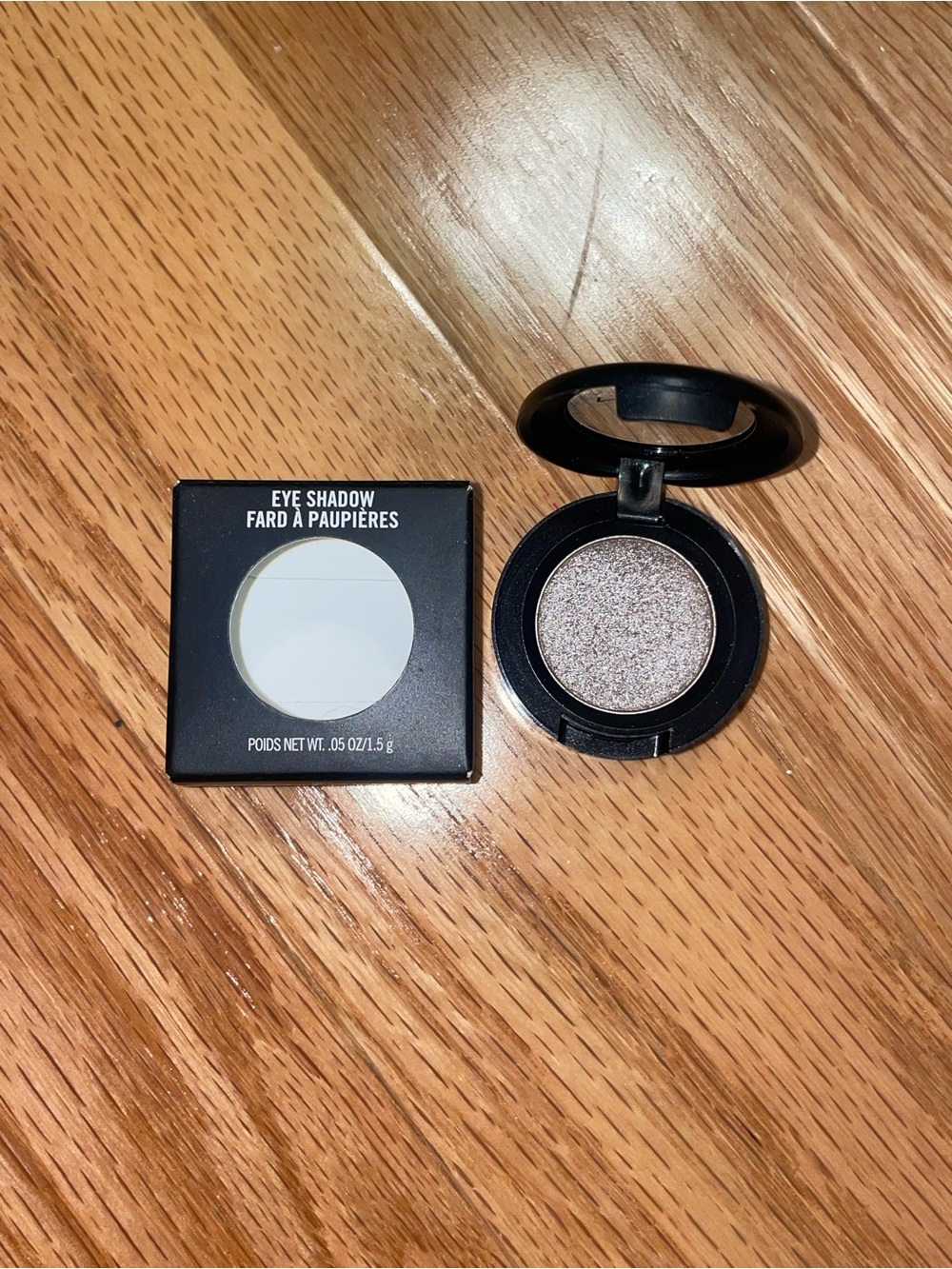 MAC Cosmetics L.E.S. Artiste Frost Taupe Eyeshadow